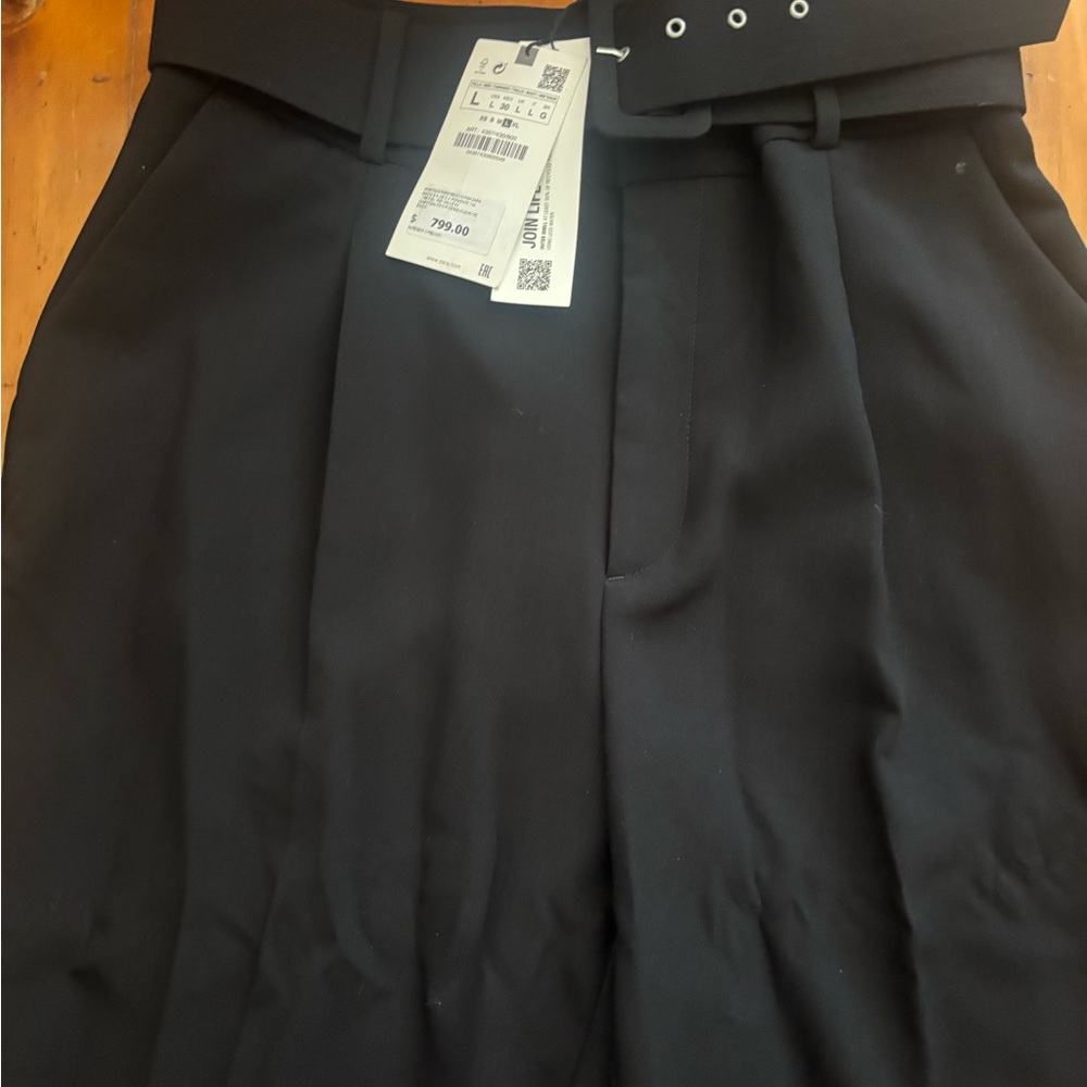 Zara Black High-Waisted Trousers with Pleated Front